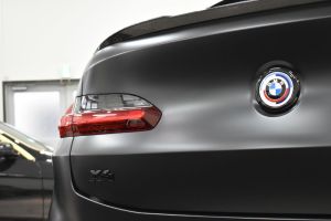 X4