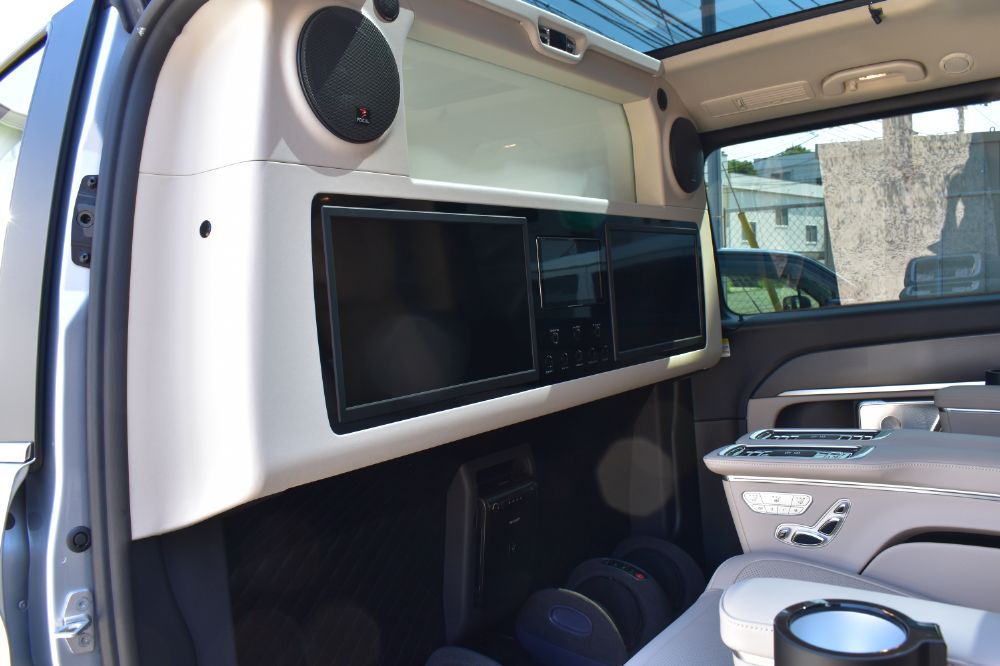 V220d