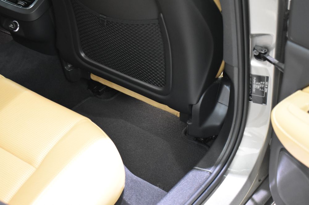 S60
