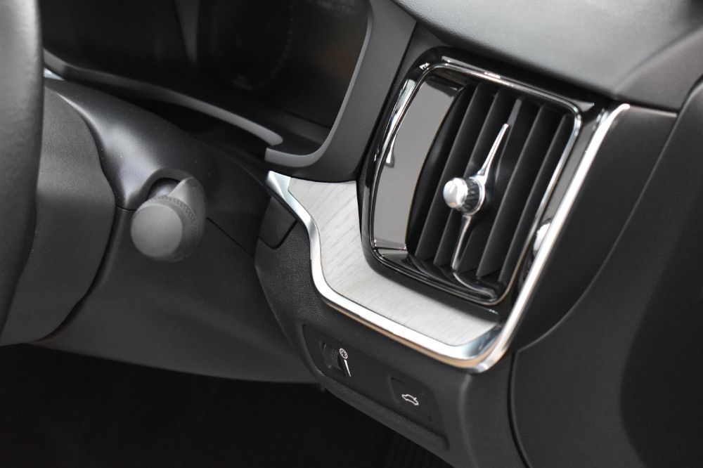 S60