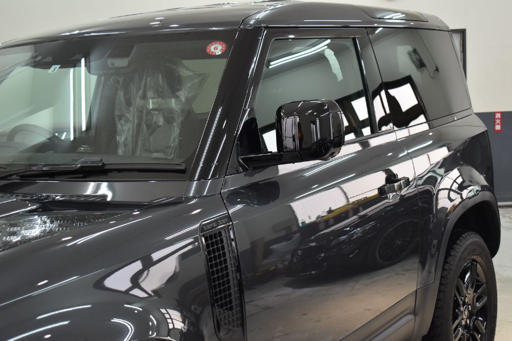 ディフェンダー