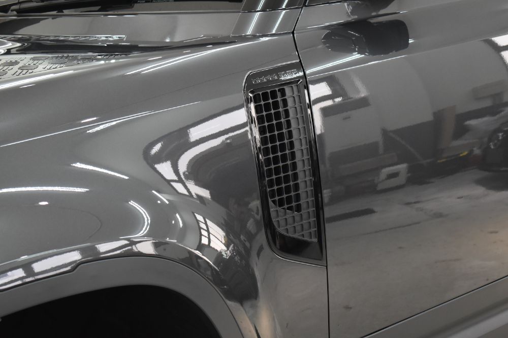 ディフェンダー