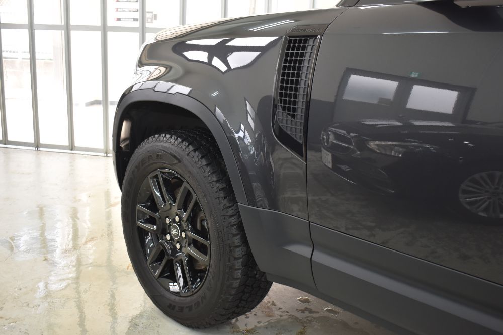 ディフェンダー