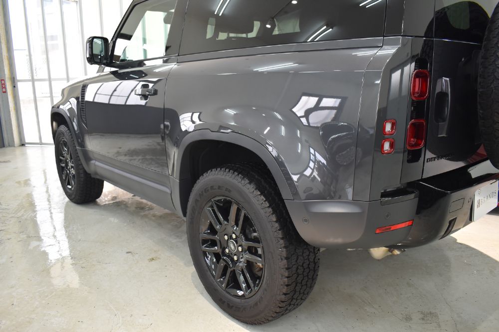 ディフェンダー