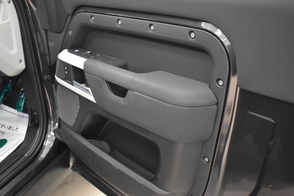 ディフェンダー