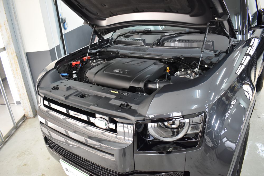 ディフェンダー