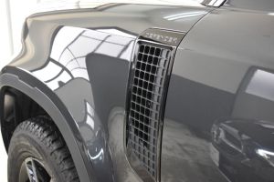 ディフェンダー