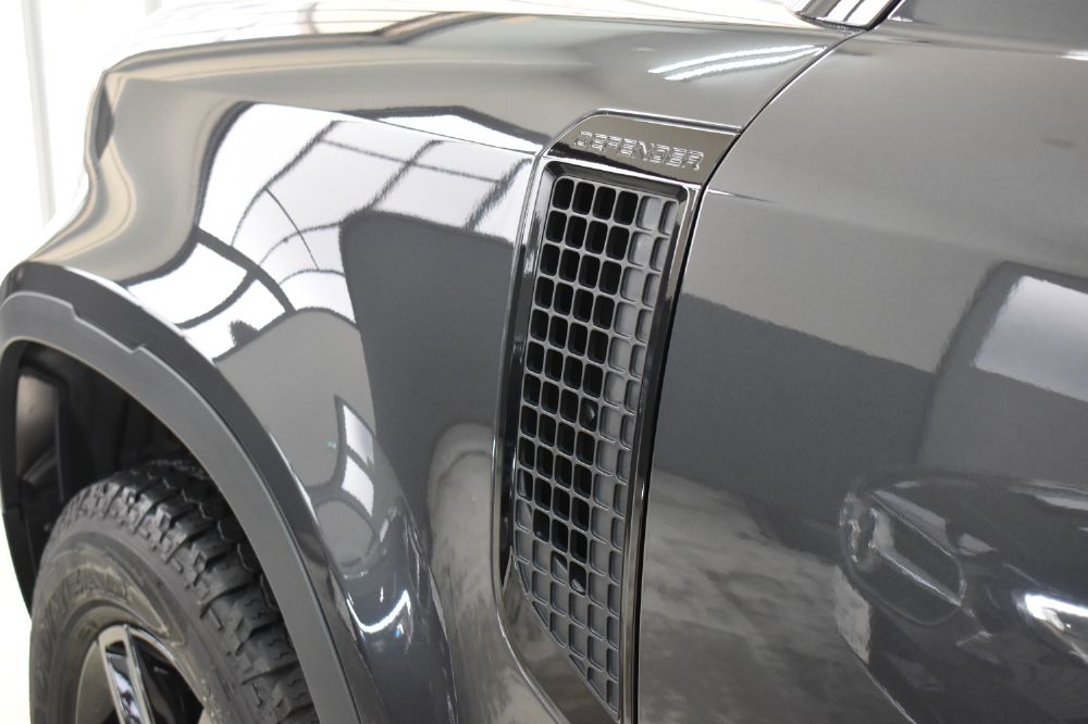 ディフェンダー