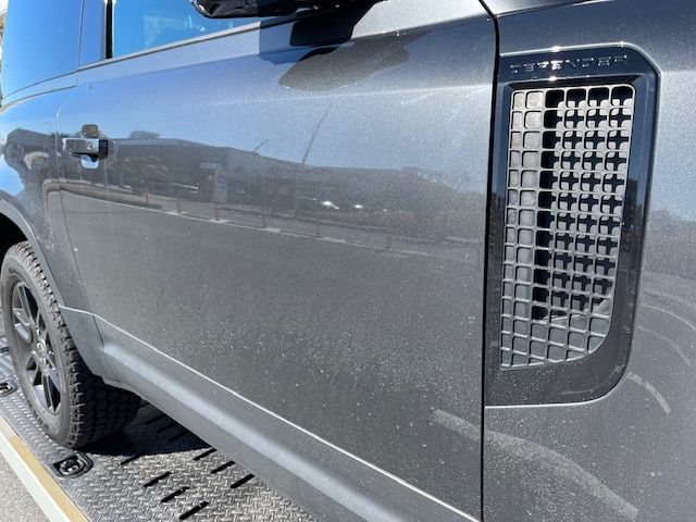 ディフェンダー