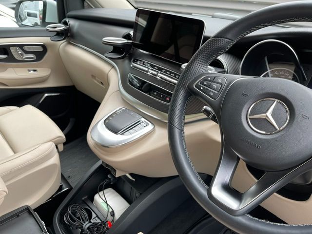 V220d
